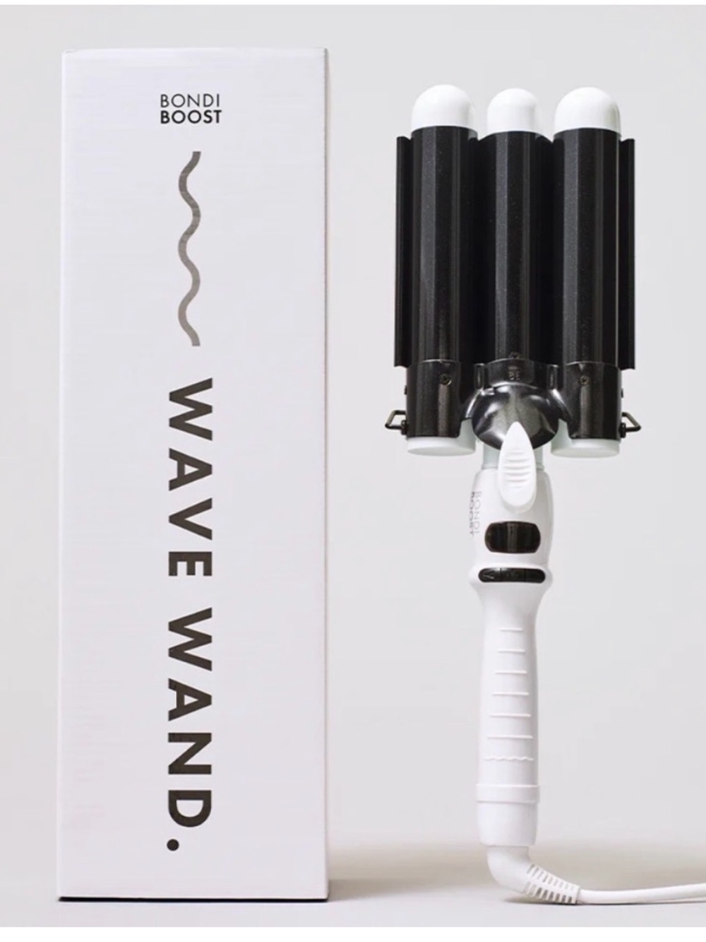 Bondi Boost Wave Wand - Black & White Triple Barrel Waver